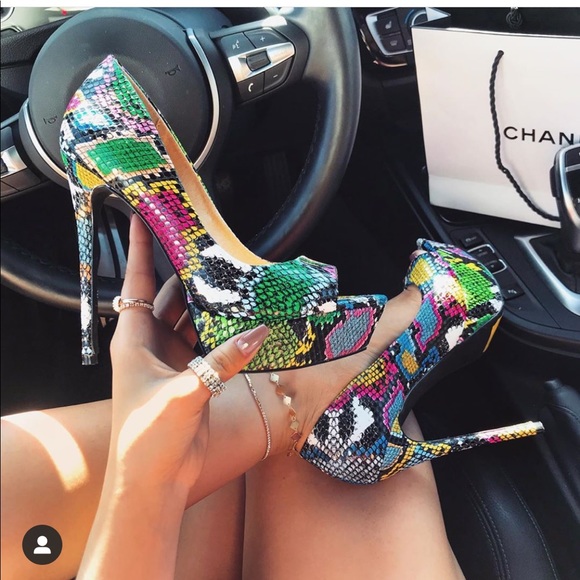 Snake Print Peep Toe Platform Stiletto Heel Pumps - Picture 1 of 6